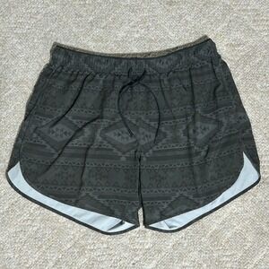 Chubbies The Quests 5.5" Athletic Black/Grey Geometric Pattern Shorts - Size‎ L